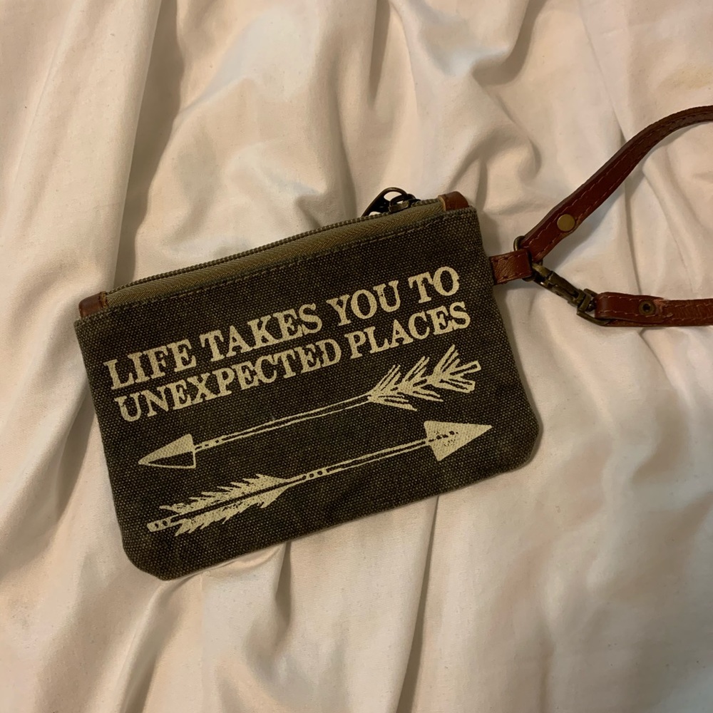 🍂wristlet🍂